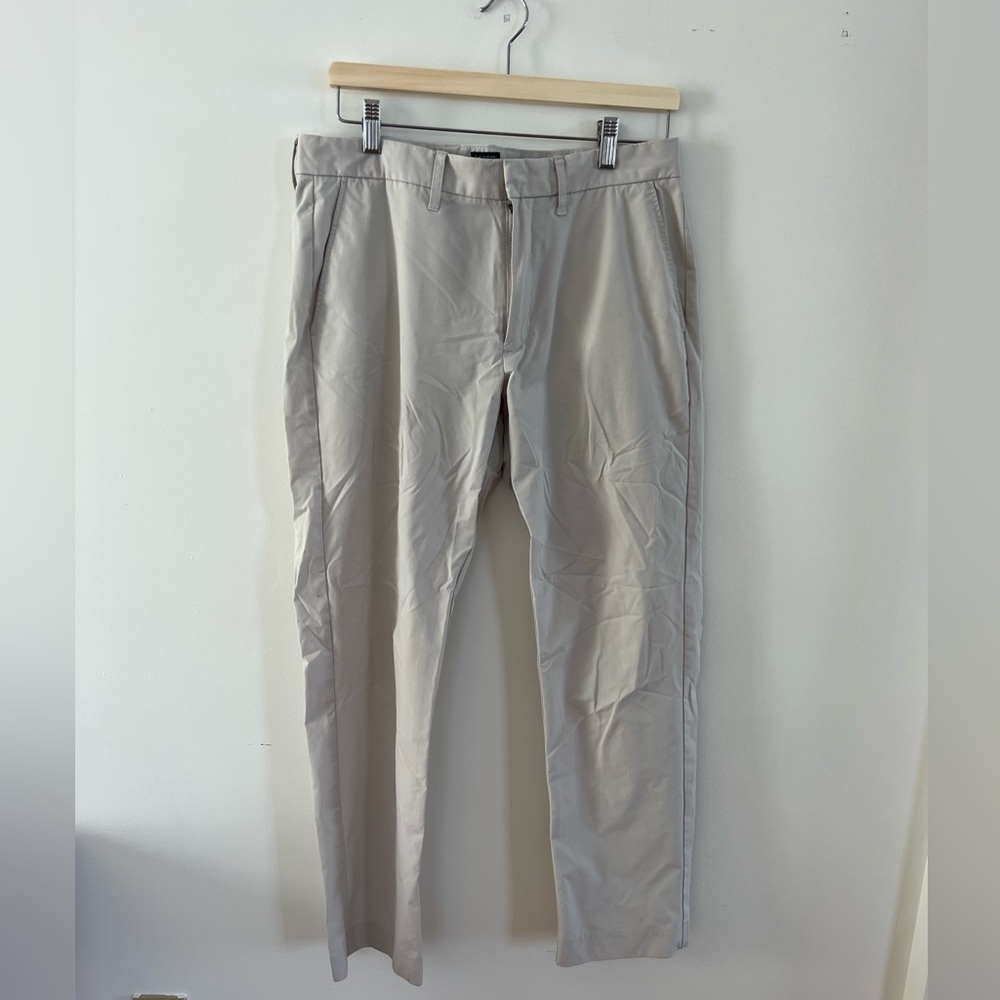 JCrew Thomson Flex men’s pants. 32x30. Nylon.